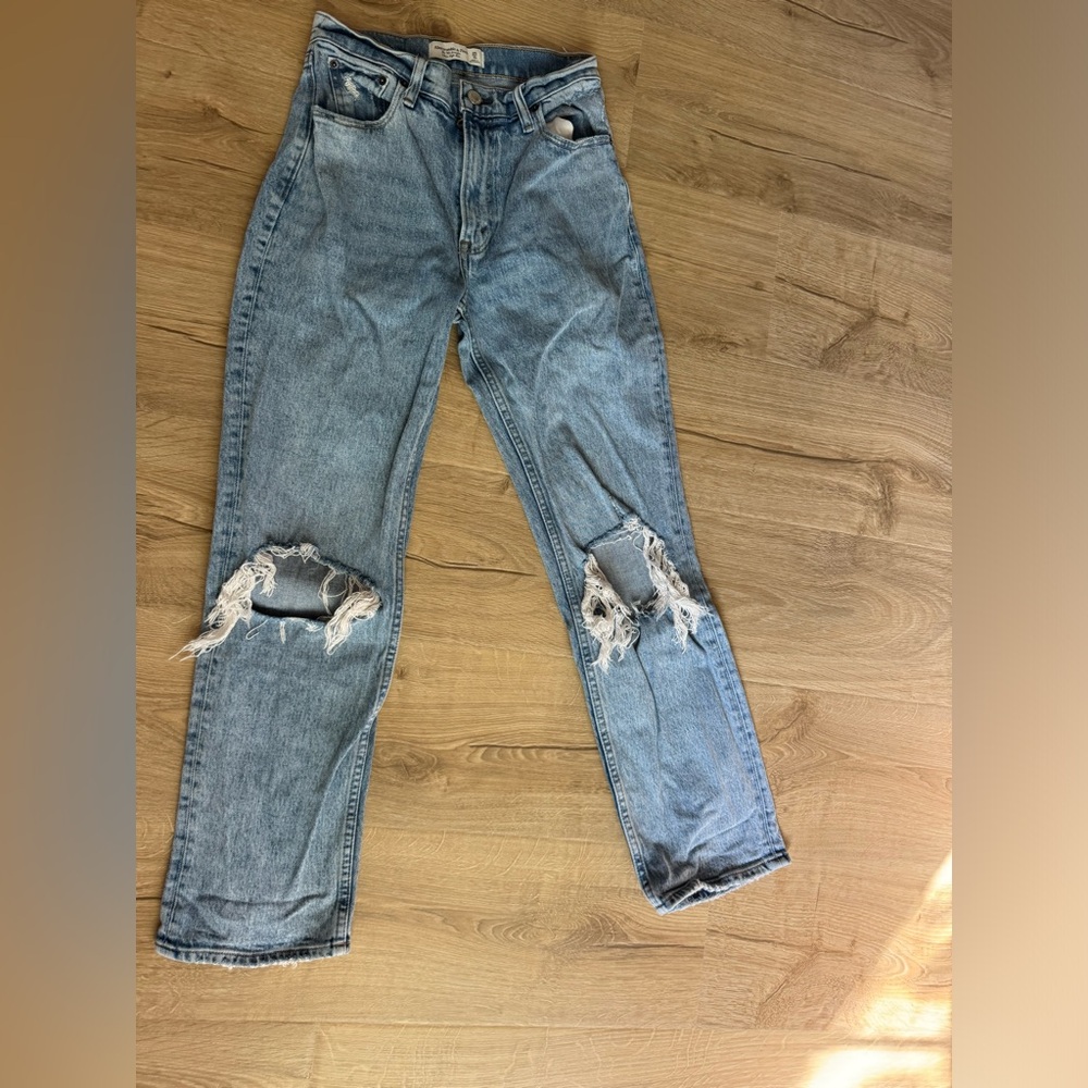 Abercrombie Ultra High Rise 90s Straight Jean